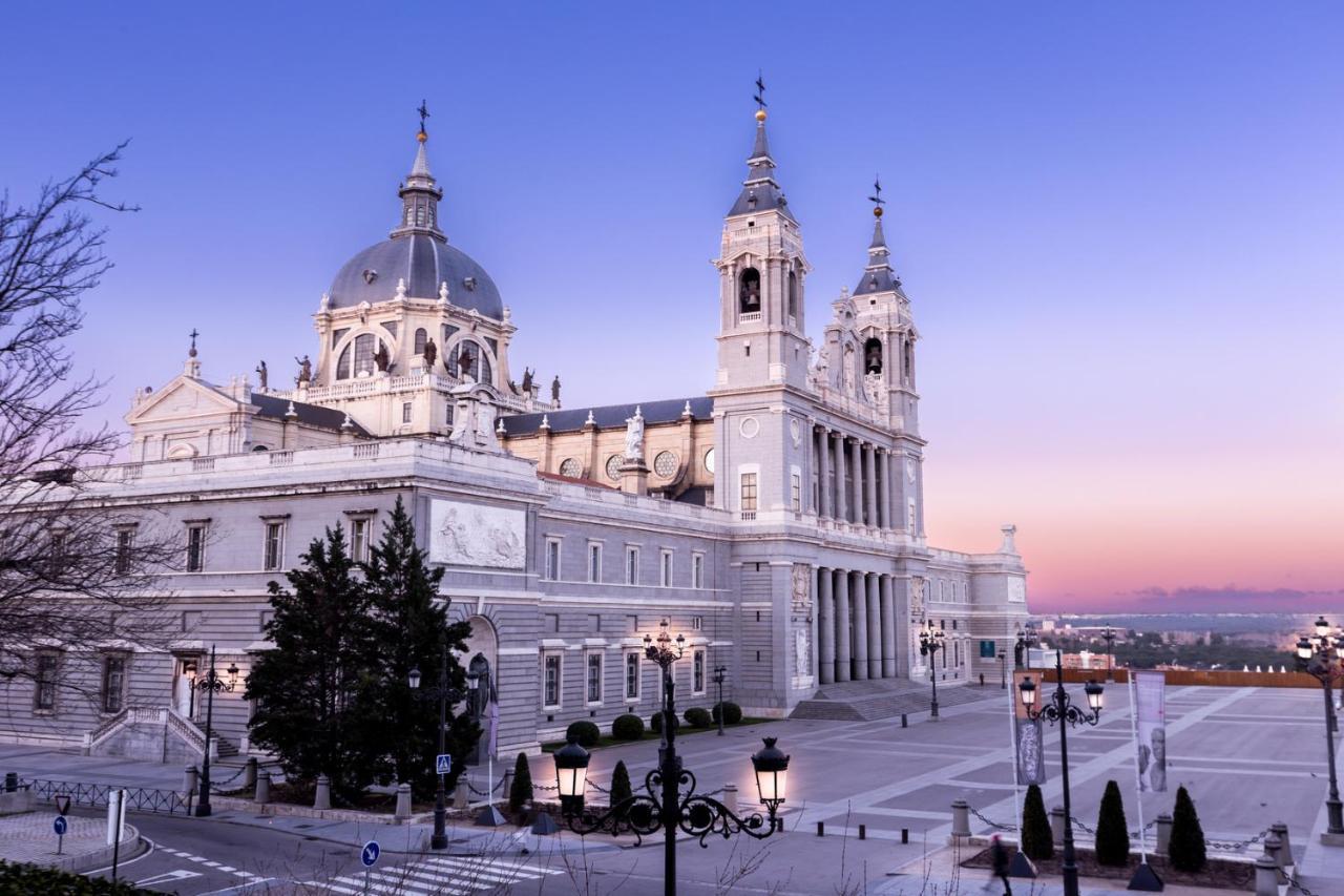 Fuencarral Barcelo Apartaments Parking Tph Madrid Buitenkant foto